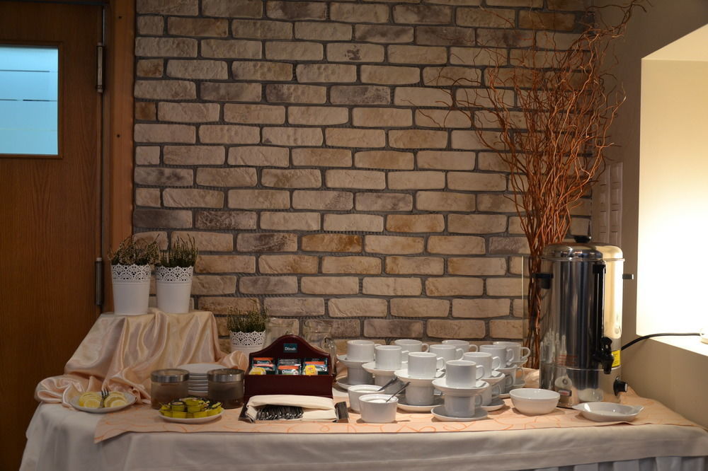 Karat Bed and Breakfast Warschau Buitenkant foto